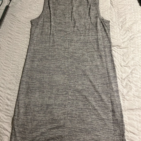 Striped casual dress - Picture 2 of 4